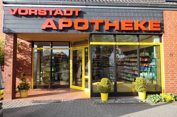 Außenansicht der Vorstadt Apotheke in Ratzeburg – Fachberatung und Verkauf homöopathischer Mittel